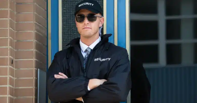 cuanto gana un vigilante de seguridad en suiza